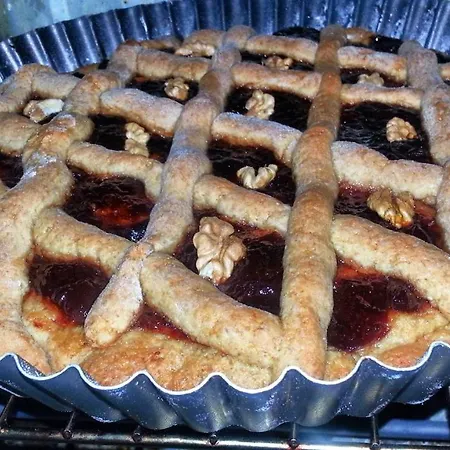 Al Tetto Rosso Eco-friendly B&B 2*