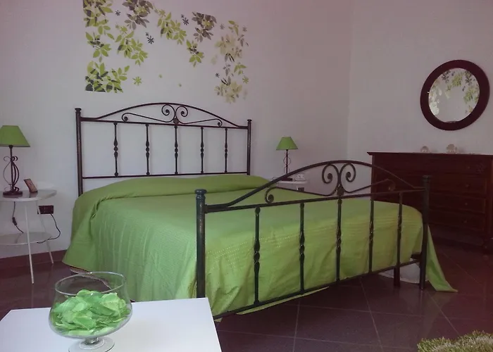 Al Tetto Rosso Casa Nella Natura Alojamento de Acomodação e Pequeno-almoço 2*