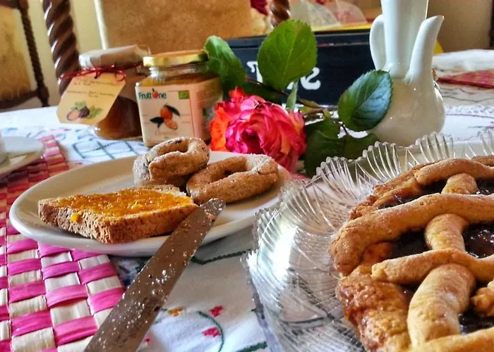 Al Tetto Rosso Casa Nella Natura ベッド・アンド・ブレックファスト 3*